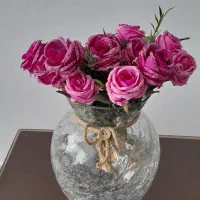 گل و گلدان