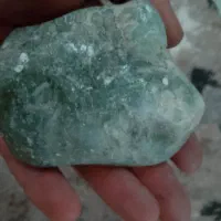سنگ قیمتی مثل الماس  سیاه