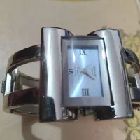 ساعت مچی زنانه،دستبندی