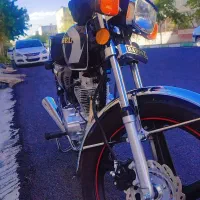 موتور سیکلت 200