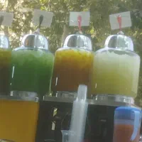 پشت پارچ و وسط کار