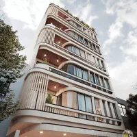 آپارتمان تک واحدی ۱۲۰ متر، میدان گودرزی