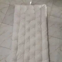 تشک پنبه ای به همراه ملحفه سفید ۱۷۵۰۰۰۰