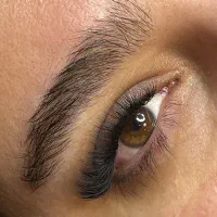 خدمات تخصصی مژه