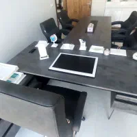 میز کنفرانس