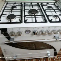 اجاق گاز ۵ شعله لوفرا در حد نو