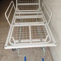 تخت مکانیکی بیمارستانی