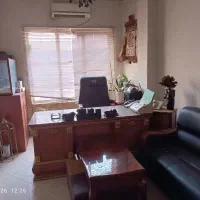 لاله زا شمالی بعداز چهارراه دفترکار ۳۰متراطاق