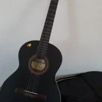 گیتار کلاسیک سالم و نو