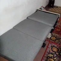 تخت تاشو