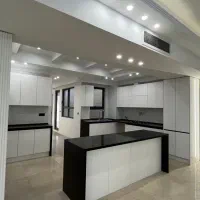 210 متر سه خواب/ تاپ لوکیشن / کلید در اختیار