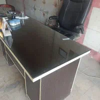 میز و صندلی بسیارسالم
