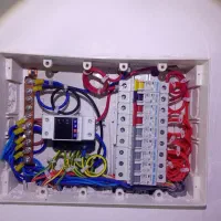 برق کار وبرقکاری نصب انواع ایفون وعیب یابی برقی