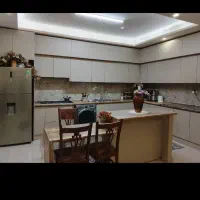 ۱۳۱ متری  ۳ خوابه  بهترین لوکیشن