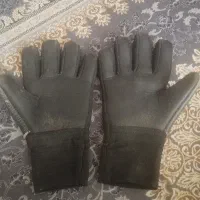 دستکش دروازه بانی جنس مارک با چسب دستکش