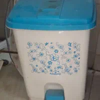 سطل پلاستیکی بزرگ