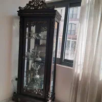 ی ویترین ۴ طبقه رنگ قهوای کرمی جنس چوب راش