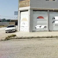 یک باب مغازه در خیابان حسینیه اعظم