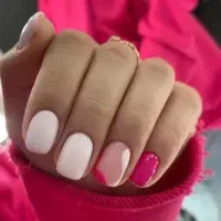 کاشت ناخن حرفه ای فقط و فقط ۳۰۰ تخفیف ویژه