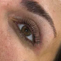 لیفت ولمینت مژه ابرو ۴۰۰
