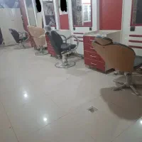 تمامی لوازم آرایشگاه باهم به فروش میرسد تکی نمیدم