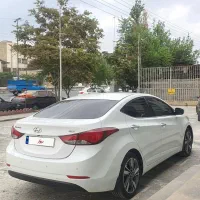 هیوندای النترا 2015