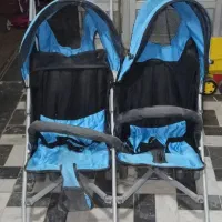 کالسکه دوقلو