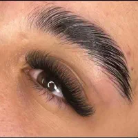 کاشت و اکستنشن مژه،لیفت و لمینت مژه و ابرو