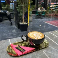 کافه ریس باکری استخدام میکند