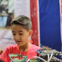 مهندس مکانیک خانم