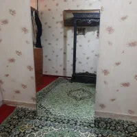 یک عددآیینه قدی فروشی