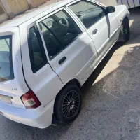 ماشین ۱۱۱ فرمون هیدرولیک رنگ سفید