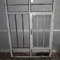 پنجره آهنی