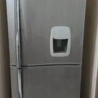 یخچال فریزر در حد نو