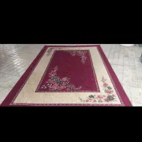 فرش و میز تلویزیون