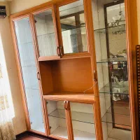 ویترین دیواری