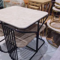 میز نهارخوری کم جا