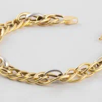 طلای گمشده (عکس تزیینی)