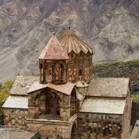 تور اقتصادی و مهیج
