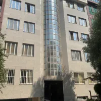 ۱۳۶ متر سه خواب فول امکانات