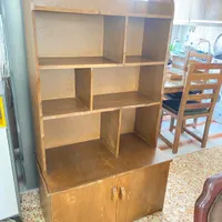 میز کامپیوتر یا تحریر به همراه صندلی و کتابخانه