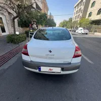 مگان  ۲۰۰۰ اتومات مدل ۱۳۹۰