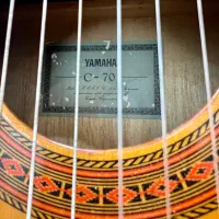 گیتار یاماها C70