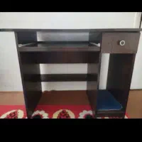 میز کامپیوتر فروشی