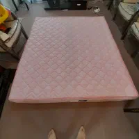 تشک دونفره کارکرده وی تشک نوزادی نو نو ۱در ۲متر