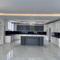 آپارتمان230 متری/2نبش/سند ملکی/غرق نور/