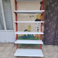 نیمکت  و قفسه