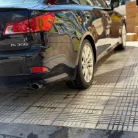 لکسوس is 300 در حد