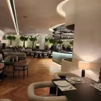 مهرشهر فاز1/مغازه 220متر تجاری/تاپ لوکیشن