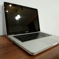 لبتاب اپل APPLE بسیار تمیز
